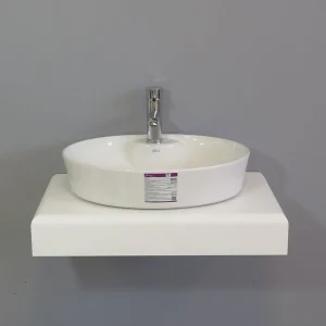 کاسه روشویی بیضی ژوپیتر گاتریا با طراحی مینیمال و ساختار زیرصفحه‌ای، ساخته شده از چینی براق با کیفیت عالی.