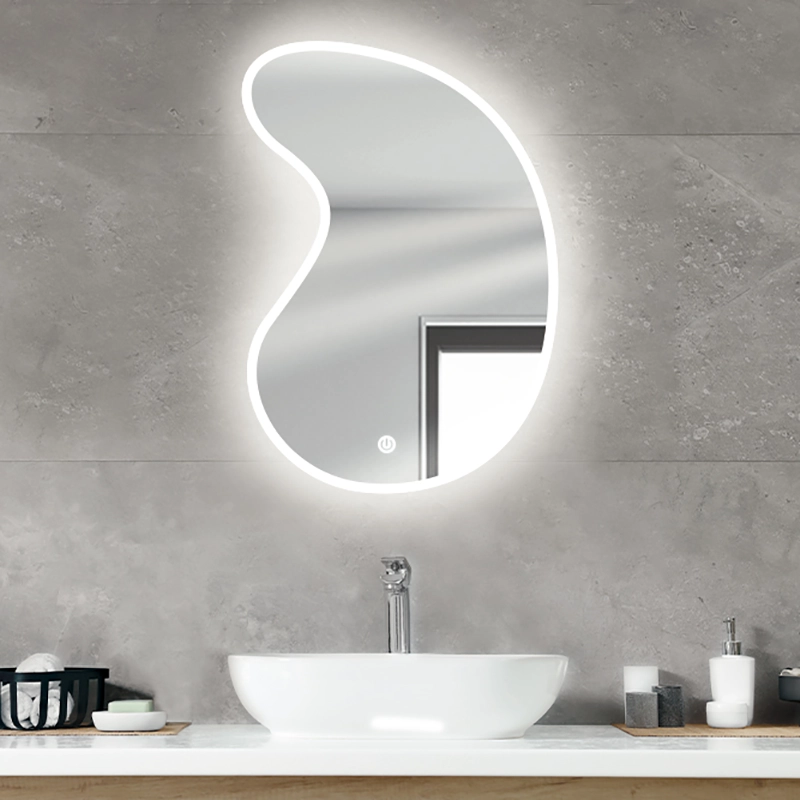 آینه هوشمند سرویس بهداشتی دفرمه مدل 11 آینه هوشمند دفرمه مدل ۱۱ با طراحی خاص و موجدار، غرق در هالهای از نور LED نرم و یکنواخت